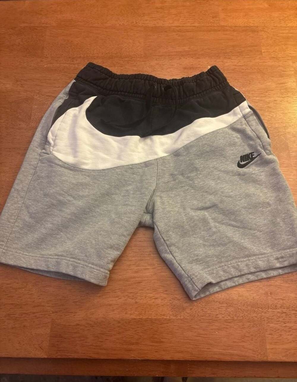 Nike Sportswear Swoosh Fleece Shorts Size Small